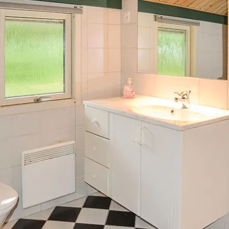 Сasa de vacaciones Cozy In With Sauna Oksbøl